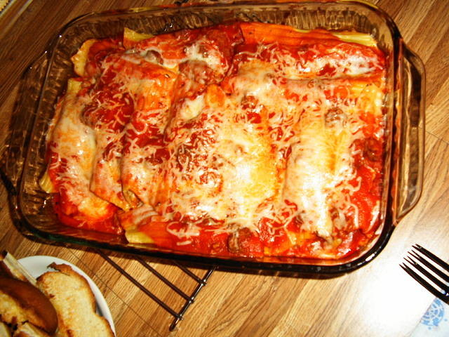 xmas 2006 05 manicotti